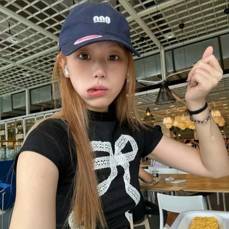 姊姊妹妹站起来